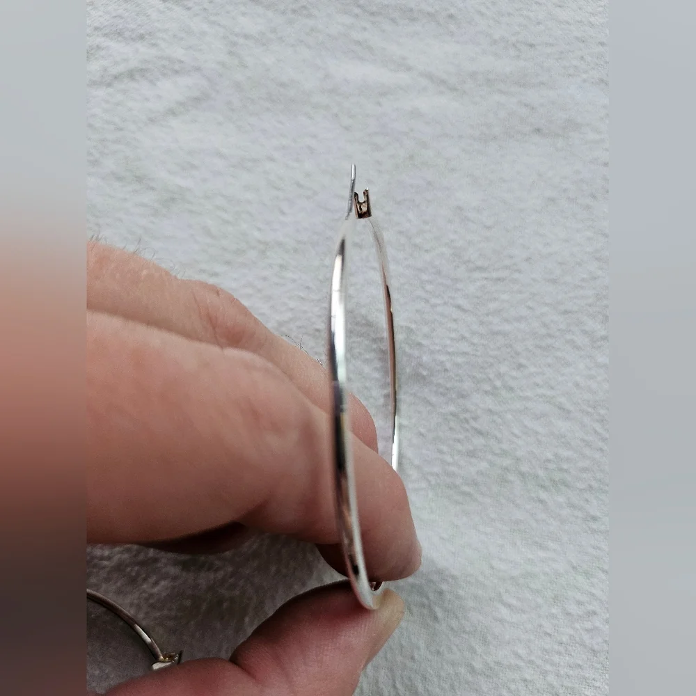 Premier Designs On The Town Silver Plated Hoop Earrings, Large, Reflective, NIB - Picture 9 of 16